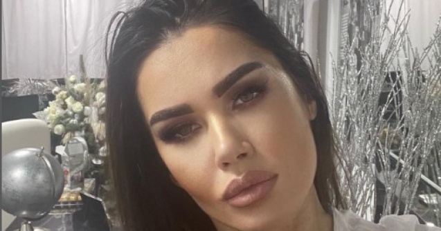 Oana Zăvoranu și-a cerut scuze în fața mamei sale, după ani buni de scandal: „Un spectacol grotesc pe care l-am trăit personal”