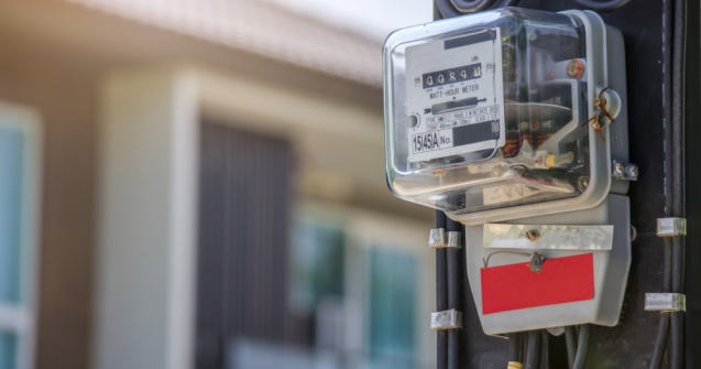 Schimbări pe piața energiei. Guvernul vrea compensare la curent în funcție de ce salariu are fiecare român