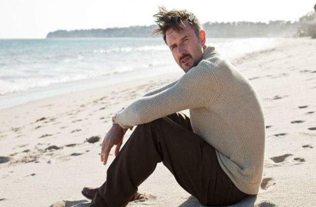 David Arquette vrea sa cumpere un club de striptease