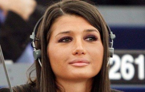 Elena Basescu: PMP are "probleme" la semnaturi pentru Diaconescu deoarece Udrea le interzice