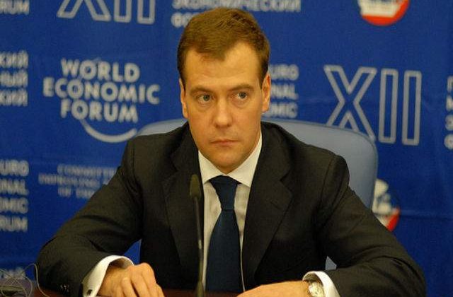 Contul de Twitter al lui Dmitri Medvedev, spart de hackeri