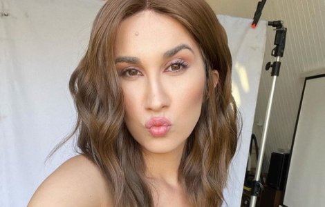 Adda lansează prima ei carte vineri: „Îmi spun povestea și spun foarte multe chestii personale”