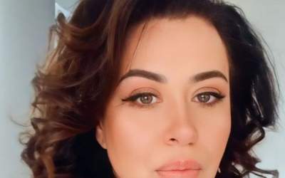 Oana Roman trece prin momente...