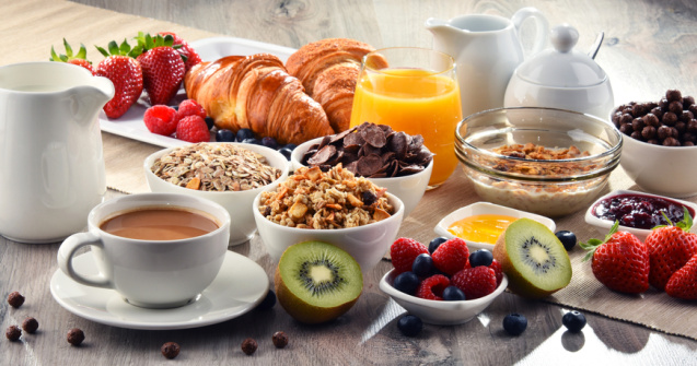 Motivul pentru care nu este bine să mâncăm produse de patiserie dimineața