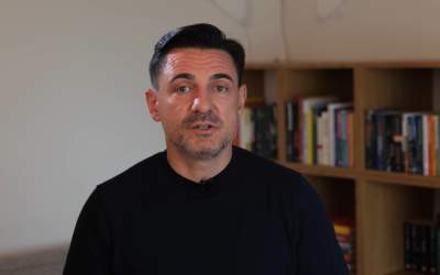 George Buhnici din nou...