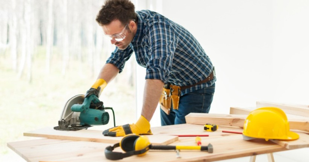 Care sunt criteriile de care să ții cont atunci când alegi scule electrice?