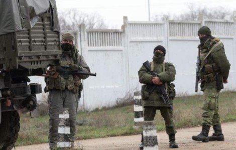 Tiruri intense de armament greu, in centrul orasului Donetk