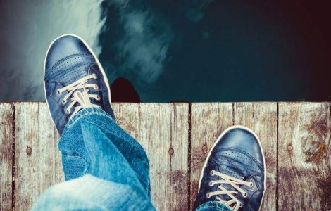  Top   Foto  Zece vedete despre care nu stiai ca au incercat sa se sinucida