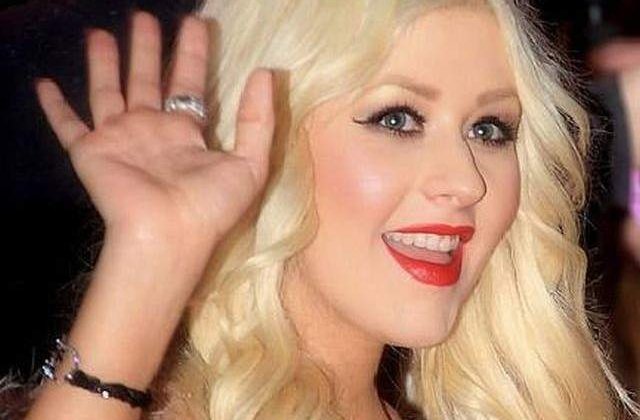Christina Aguilera a nascut o fetita