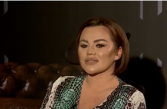 Parintele Calistrat a st&acirc;rnit revoltă, după ce a lovit o femeie. Ce a declarat Carmen de la Sălciua pe rețelele sociale