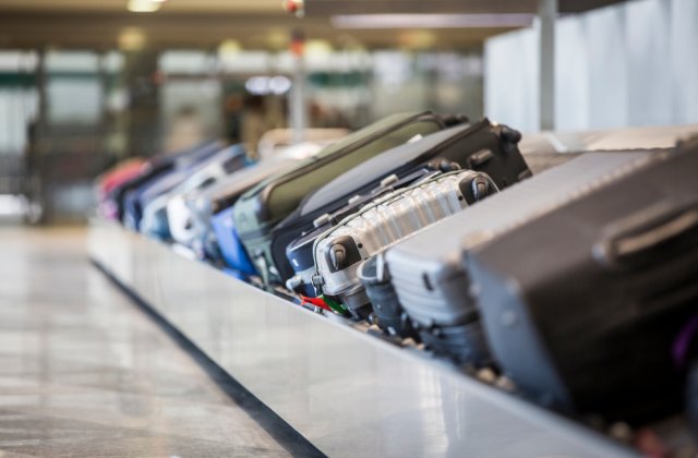 A curs s&acirc;nge din bagajul unui rom&acirc;n pe aeroportul din Liverpool. Autoritățile britanice au dat alarma