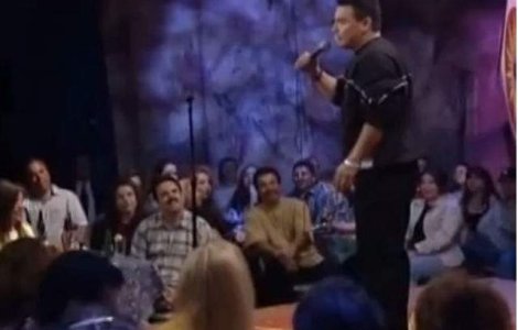 Carlos Mencia vine in premiera la Bucuresti