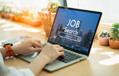 Zeci de locuri de muncă vacante. Care sunt cele mai căutate meserii în România