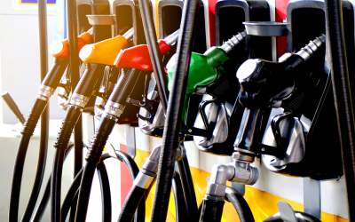 Benzina și motorina,...