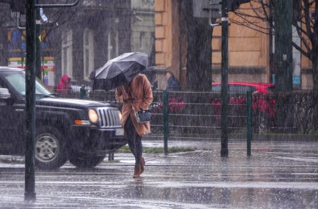 Prognoza meteo ANM pentru joi, 24 noiembrie. Temperaturile vor scădea 
