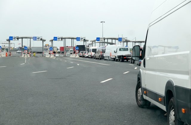 Ucraina și-a &icirc;nchis temporar granița cu Rom&acirc;nia din cauza atacurilor rusești