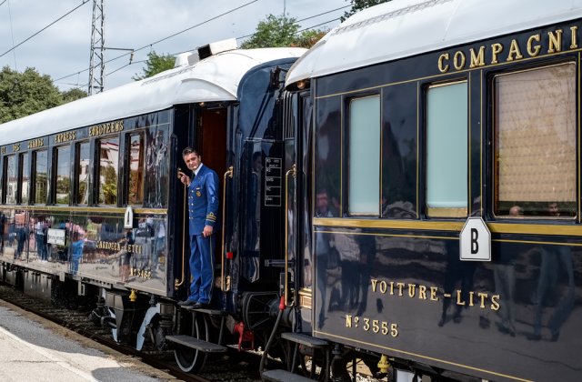 Trenul Regal, &icirc;nchiriat pentru o petrecere de 1 Decembrie. C&acirc;t costă biletul călătoriei