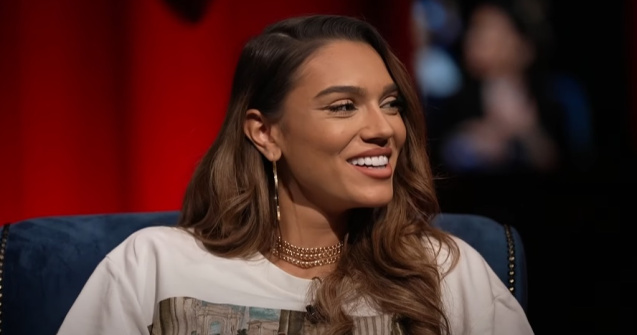 Karmen Simionescu, despre căsnicia părinților ei. Cât de greu i-a fost mamei sale în absența lui Adi Minune: „Tata real nu i-a greșit”