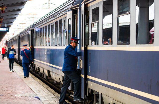 O t&acirc;nără din Craiova a fost agresată sexual de un controlor CFR. &bdquo;M-a pupat pe gură, m-a lins pe faţă&rdquo;