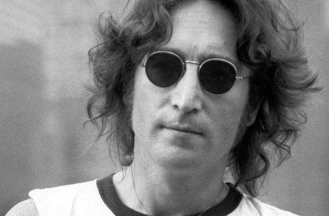 A opta cerere de eliberare a asasinului lui John Lennon, respinsa de justitie