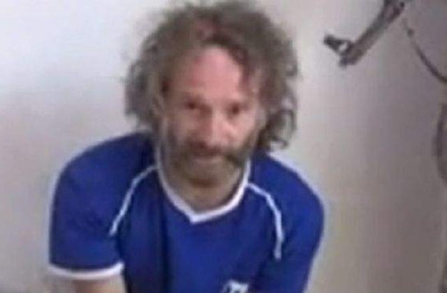 [VIDEO] Un american rapit in urma cu doi ani de Al-Qaida in Siria a fost eliberat