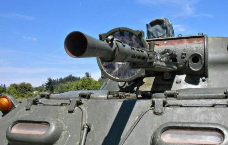 Zeci de BLINDATE si TANCURI a trecut frontiera dinspre Rusia in sudul Ucrainei