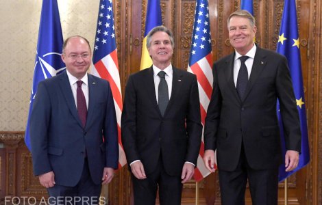 Antony Blinken, după 25 de ani din nou în România: Șeful diplomației a fost primit cu un moment muzical la Ateneu. Cum a reacționat