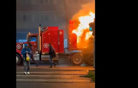 Filmarea cu „Camionul lui Moș Crăciun” în flăcări pe o șosea din România, cea mai vizionată pe BBC News. Reacția Coca-Cola