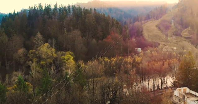 VIDEO Cea mai lungă tiroliană din Europa se găsește în România