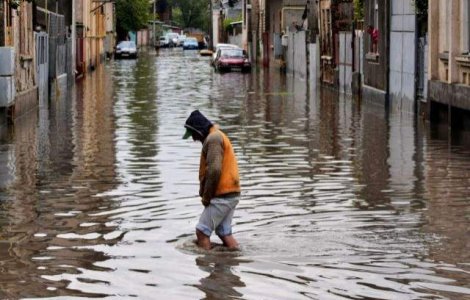 Mai multe rauri din Arad si Bihor, sub alerta de inundatii