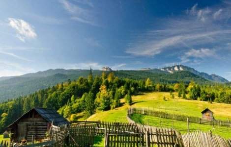  Top   Foto  Turist in Romania: Zece locuri FANTASTICE care merita vizitate