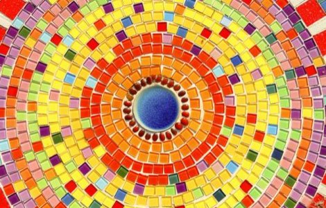 Un mozaic imens, descoperit intr-un mormant antic bizar din Grecia