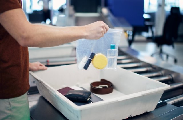 Aeroportul Timișoara renunță la restricțiile lichidelor din bagajele de m&acirc;nă