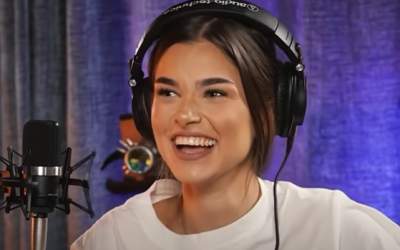 Ce probleme are Theo Rose în...