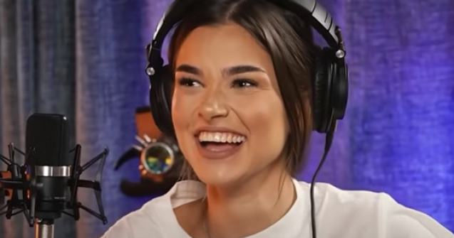 Ce probleme are Theo Rose în sarcină. Artistei nu îi este deloc ușor: „Mi-a fost rău, am avut...”