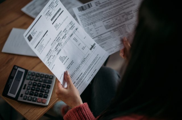 Chiriașii, obligați să &icirc;ncheie contracte cu furnizorii, dacă vor facturi plafonare la energie