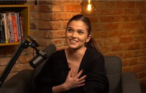 Theo Rose a vorbit despre sarcină. Ce fel de probleme are artista în această perioadă: „Mă mai duc vreo 2-3 zile pe la mama”