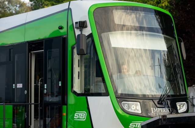 Noile tramvaie cumpărate de Primăria Capitalei vor fi puse &icirc;n circulație &icirc;ncep&acirc;nd de s&acirc;mbătă
