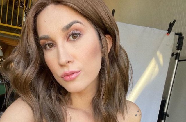 Adda, luată prin surprindere de fiul ei la lansarea cărții. Micuțul a făcut un gest impresionant: 