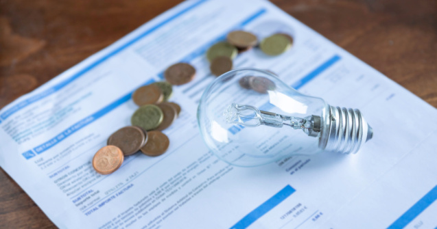 Ce declarație trebuie să depună românii pentru a plăti prețul plafonat de 68 bani / kWh. Facturile vor fi mari din ianuarie pentru cei care nu o trimit