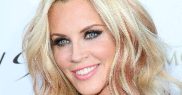 Jenny McCarthy s-a casatorit cu Donnie Wahlberg