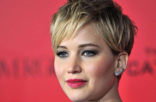 Mai multe vedete au aparut NUD pe internet fara voia lor