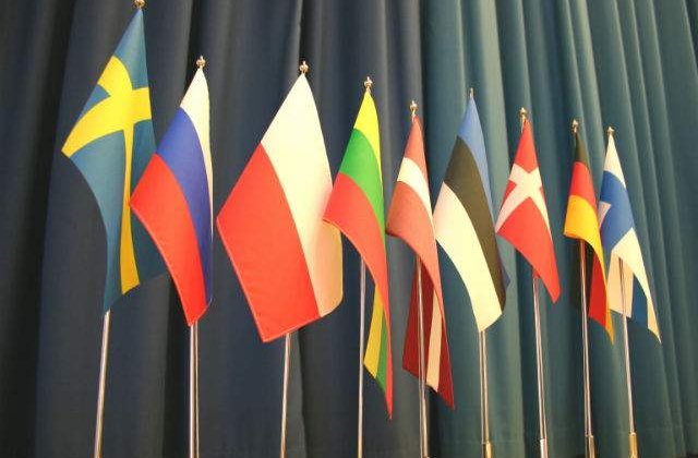 TEAMA ISTORICA fata de Rusia, in tarile baltice si Polonia