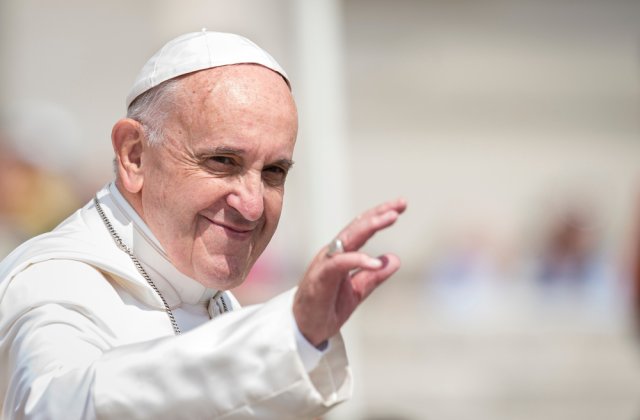 Papa Francisc și-a semnat demisia, &icirc;n cazul &icirc;n care va avea probleme de sănătate