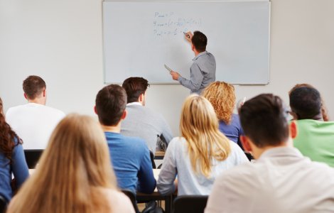 Vacanţa de iarnă 2022-2023. Când intră elevii în vacanță