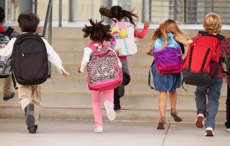 Grădiniță privată sau publică? Care este alegerea potrivită pentru copilul tau?