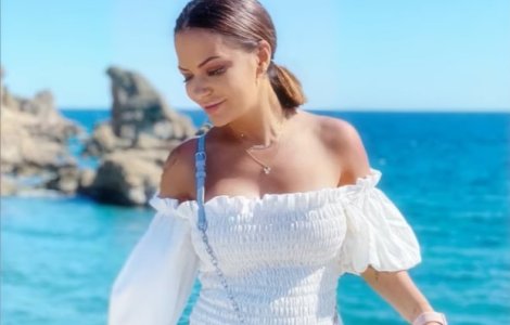 Andreea Antonescu, mesaj pentru cadrele medicale care au ajutat-o să nască. Artista le este recunoscătoare: „M-au ținut de mână, la propriu”