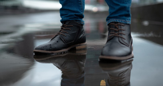 De ce sunt ghetele și cizmele din piele mai bune și cum să ai grijă de ele