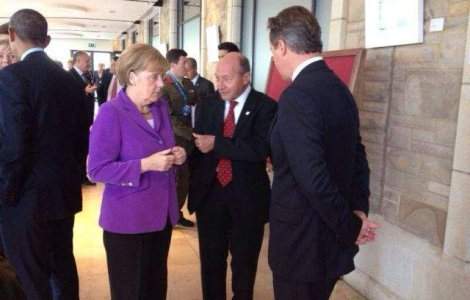 Basescu, discutii cu Obama, Merkel si Cameron la Summit-ul NATO