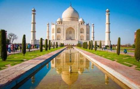  Video  Indienii au realizat un Taj Mahal in miniatura din aur si argint! Cat a costat proiectul?